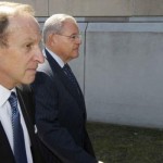 Doctor in Menendez corruption case to stay in jail