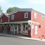 Cops interrupt burglary at Middletown’s red store