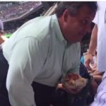 Christie gets in a Cubs fan’s face